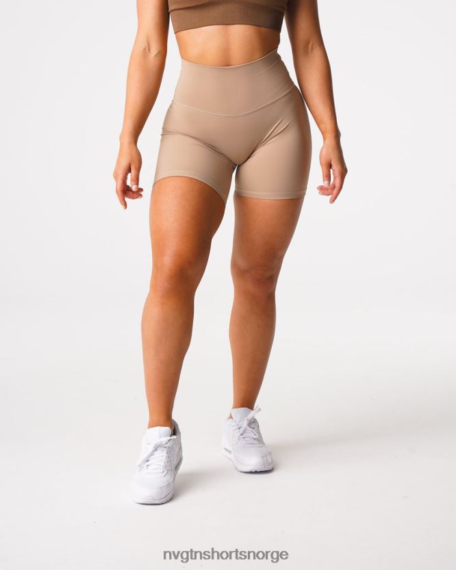 064HD6457 latte Fitness NVGTN kvinner signatur 2.0 shorts