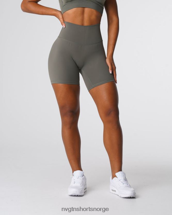 064HD6458 kakigrønn Fitness NVGTN kvinner signatur 2.0 shorts